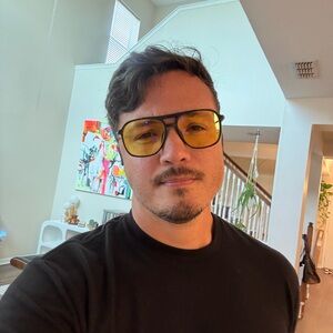 Meet your Posher, Joshua